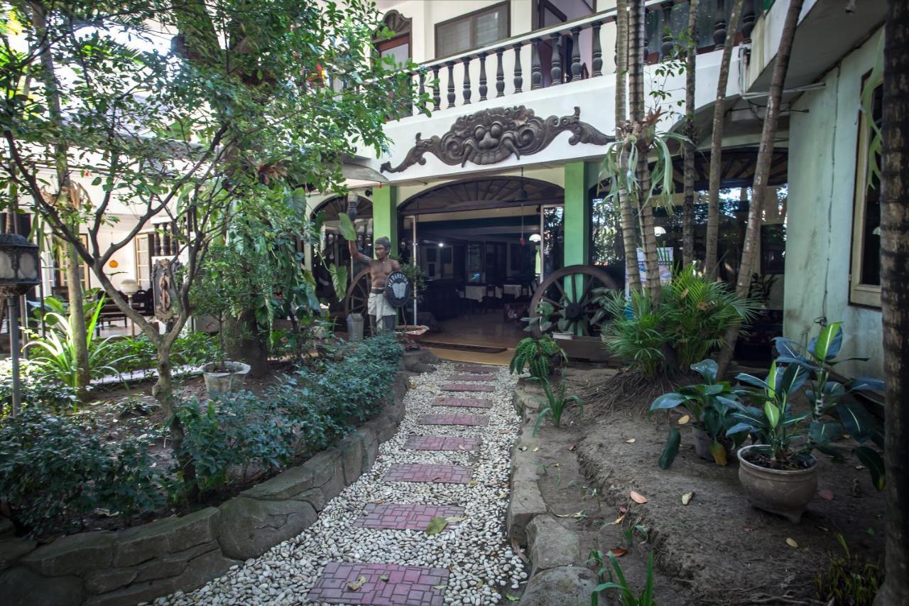Reddoorz Near Balai Kota Malang Hotel Exterior foto