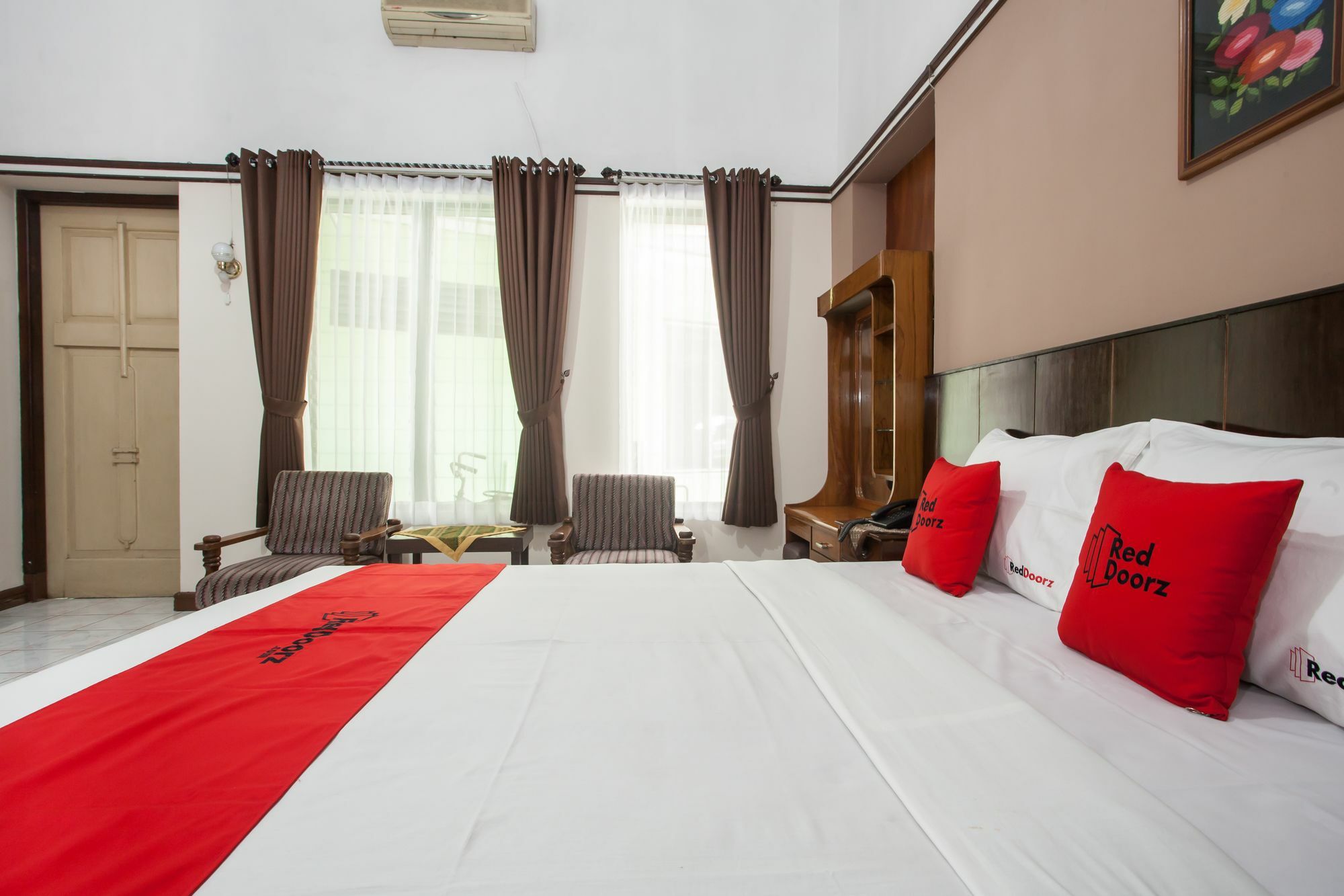Reddoorz Near Balai Kota Malang Hotel Exterior foto